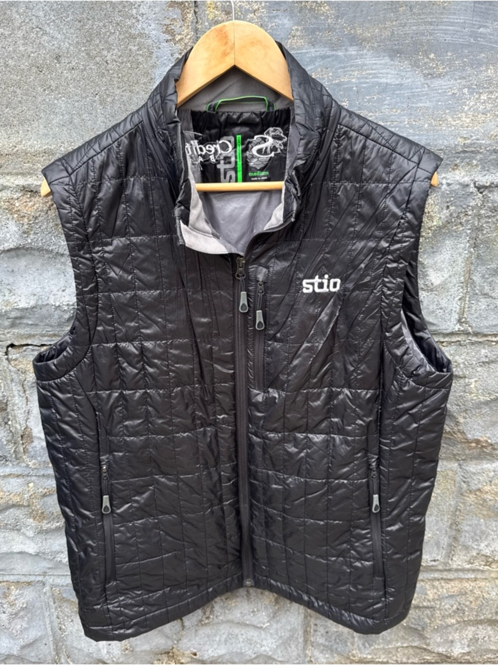 Men's Stio Azura Full Zip Puffer Primaloft Sleeveless Vest Jacket Medium Black